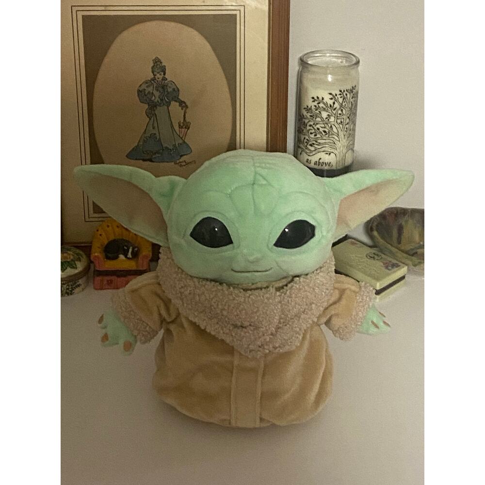 Disney Baby Yoda / Grogu Plush - Star Wars The Mandalorian
